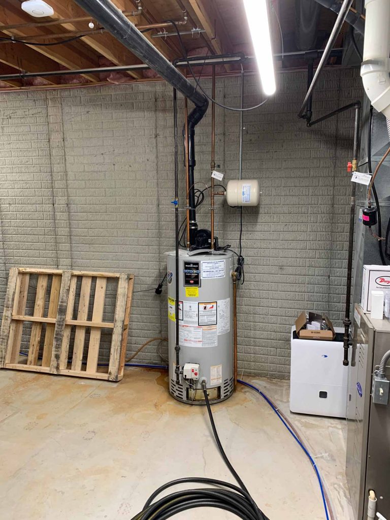 Hot water heater